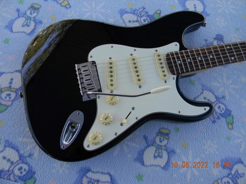 Squier standard series - series,